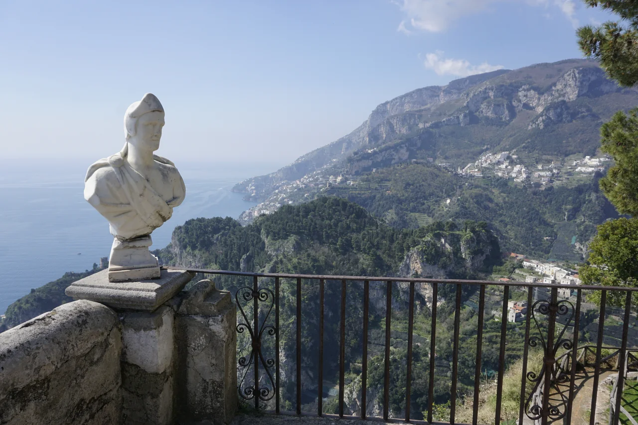 La Terrazza dell’Infinito a Villa Cimbrone, Ravello.
