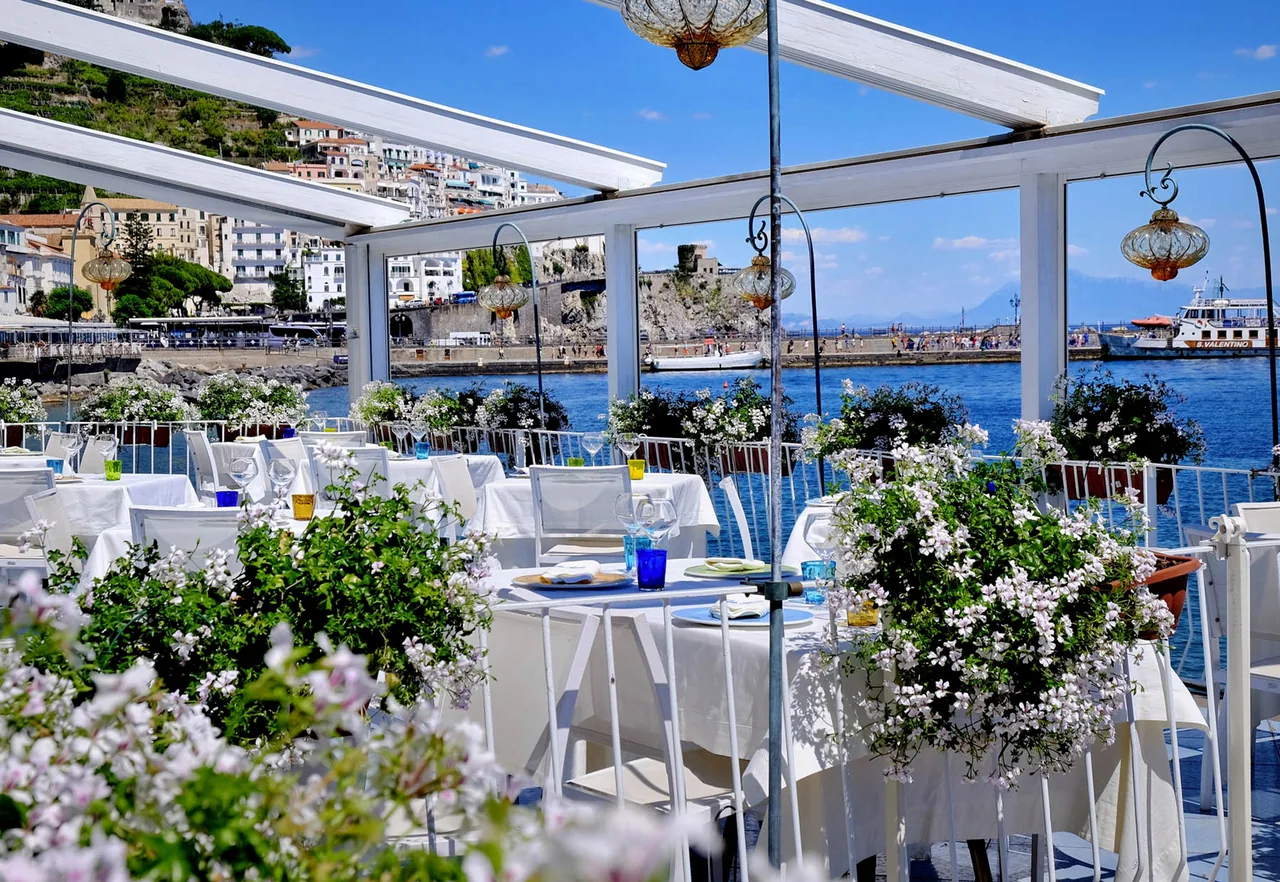 Lido Azzurro restaurant overlooking Amalfi harbour
