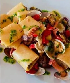 Pasta ai frutti di mare nella proposta di Nausica Ronca